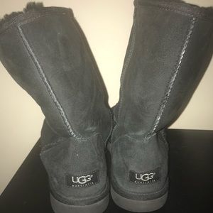 Women’s size 11 uggs